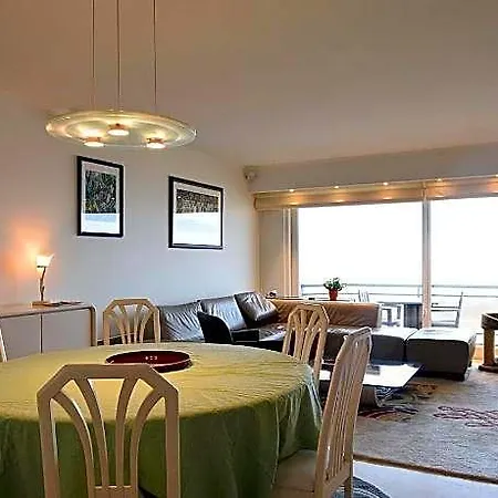 Refined Seaview 酒店 德哈恩