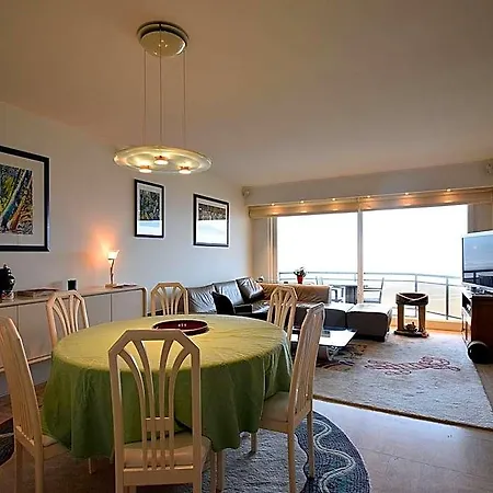 Refined Seaview 4*